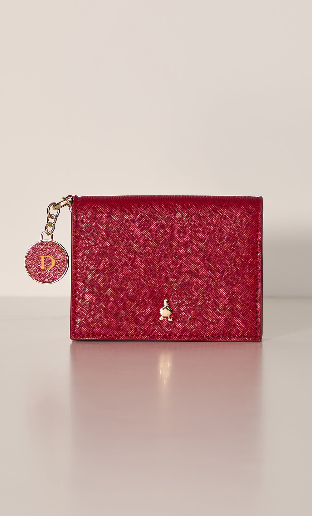 Clingy Card Holder with Chain in Cherry