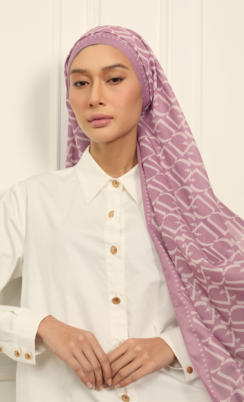 D Monogram dUCk Voile Shawl in Berry Chantilly