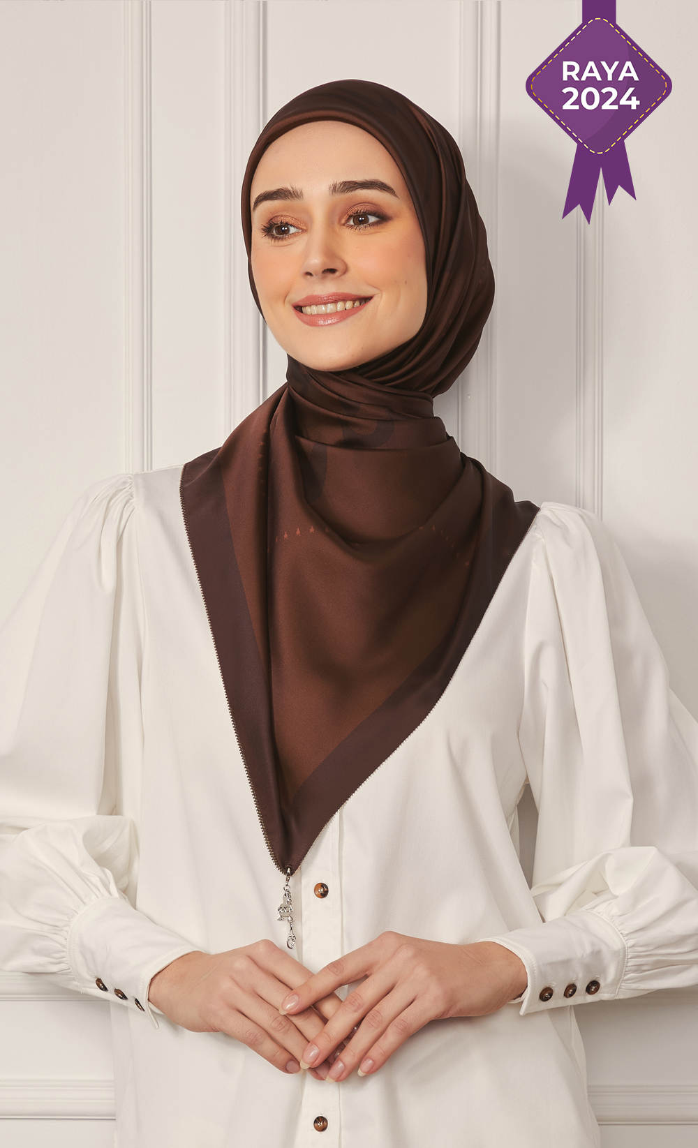The Nisa dUCk Square Scarf in Azizah