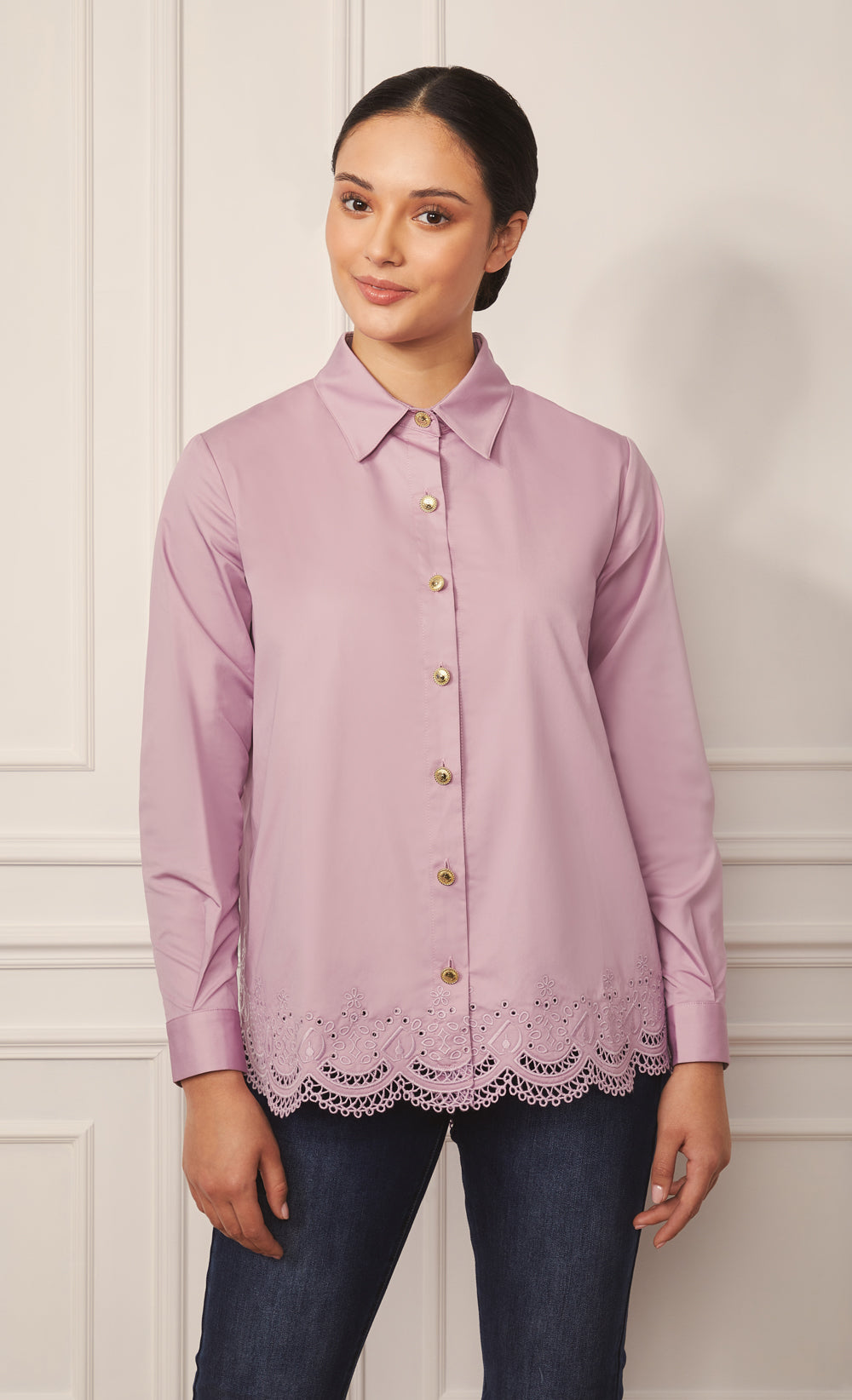 Rianna Shirt with D Monogram Lace in Lilac