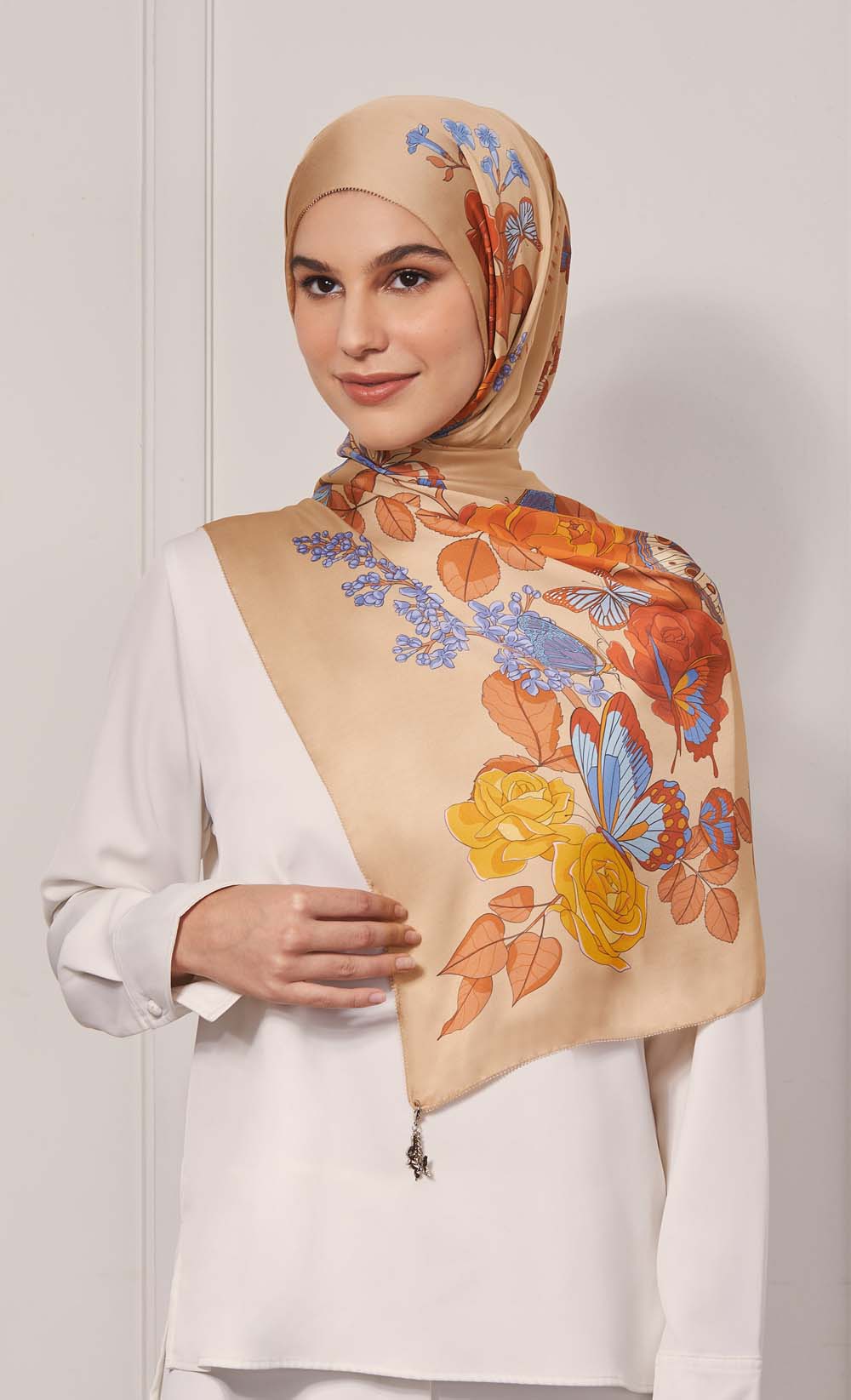 The Butterfly dUCk Shawl in Blossom