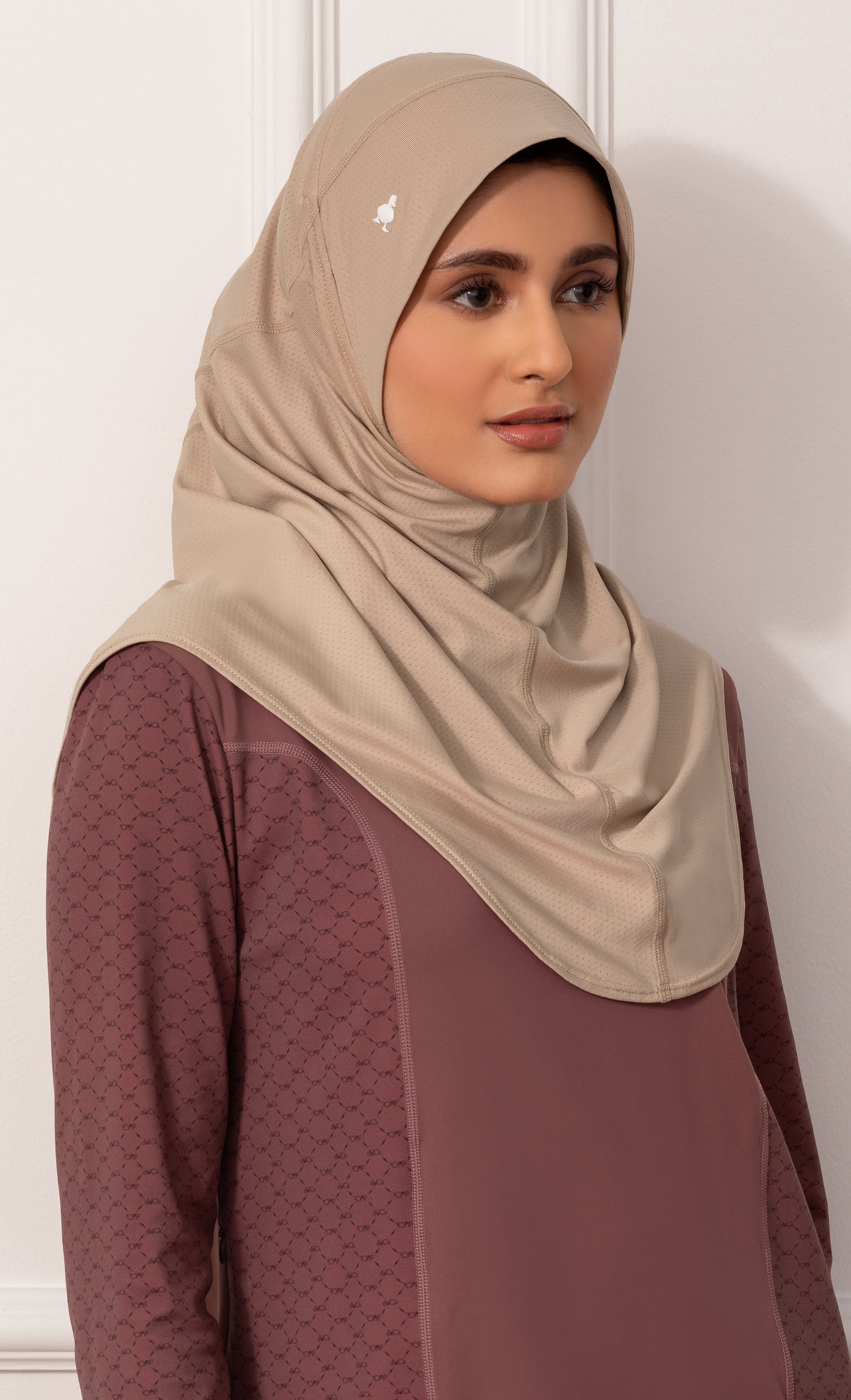 The Sporty dUCk Leisure Scarf in Nude