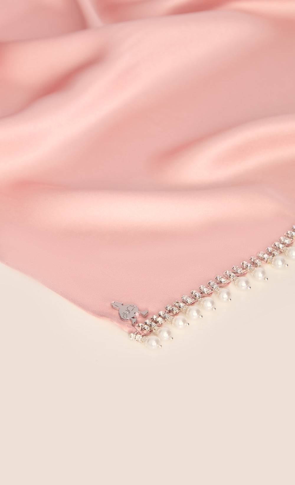 The Nisa dUCk - Luxe Shawl in Pearl Pink