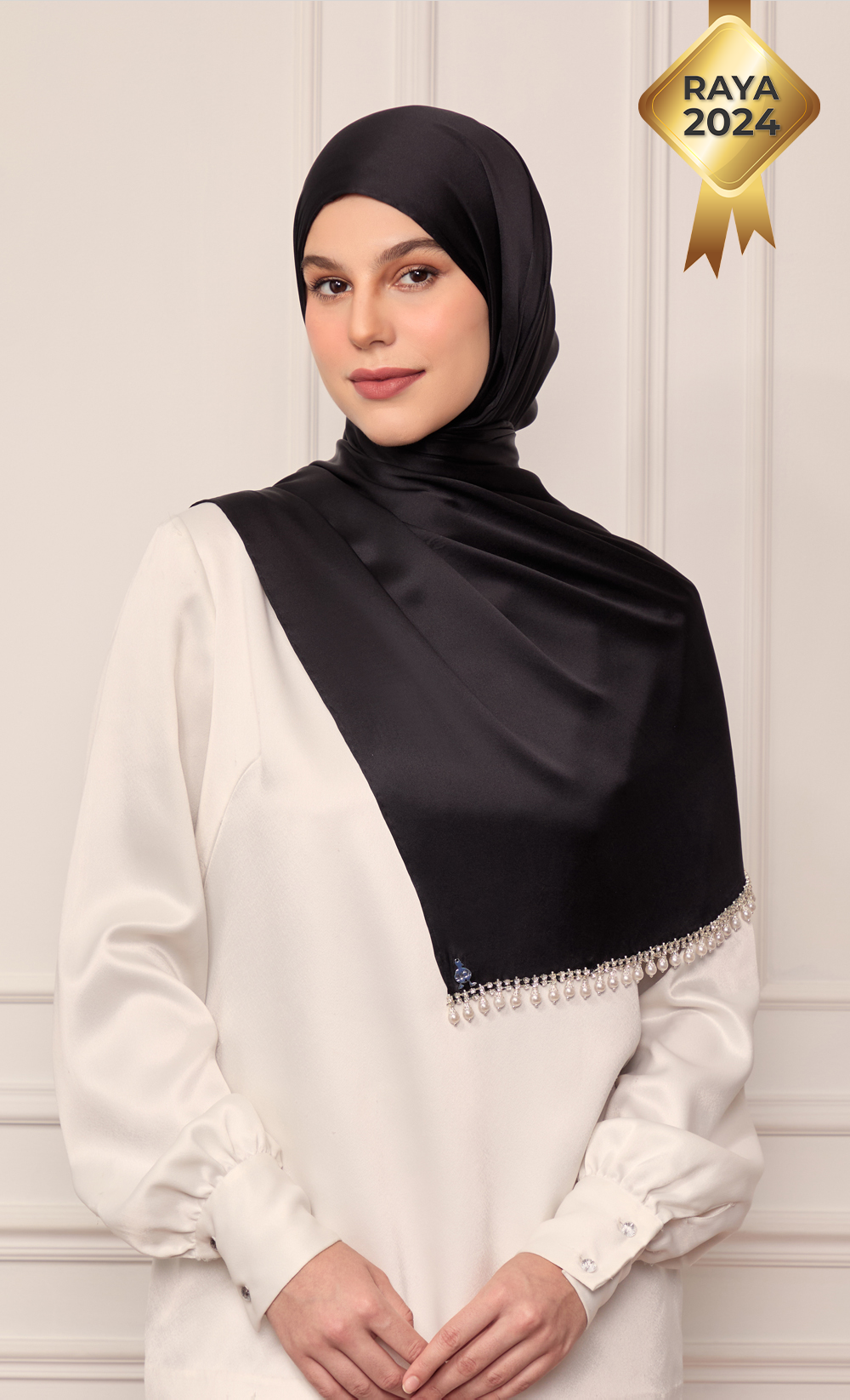 The Nisa dUCk - Luxe Shawl in Pearl Black