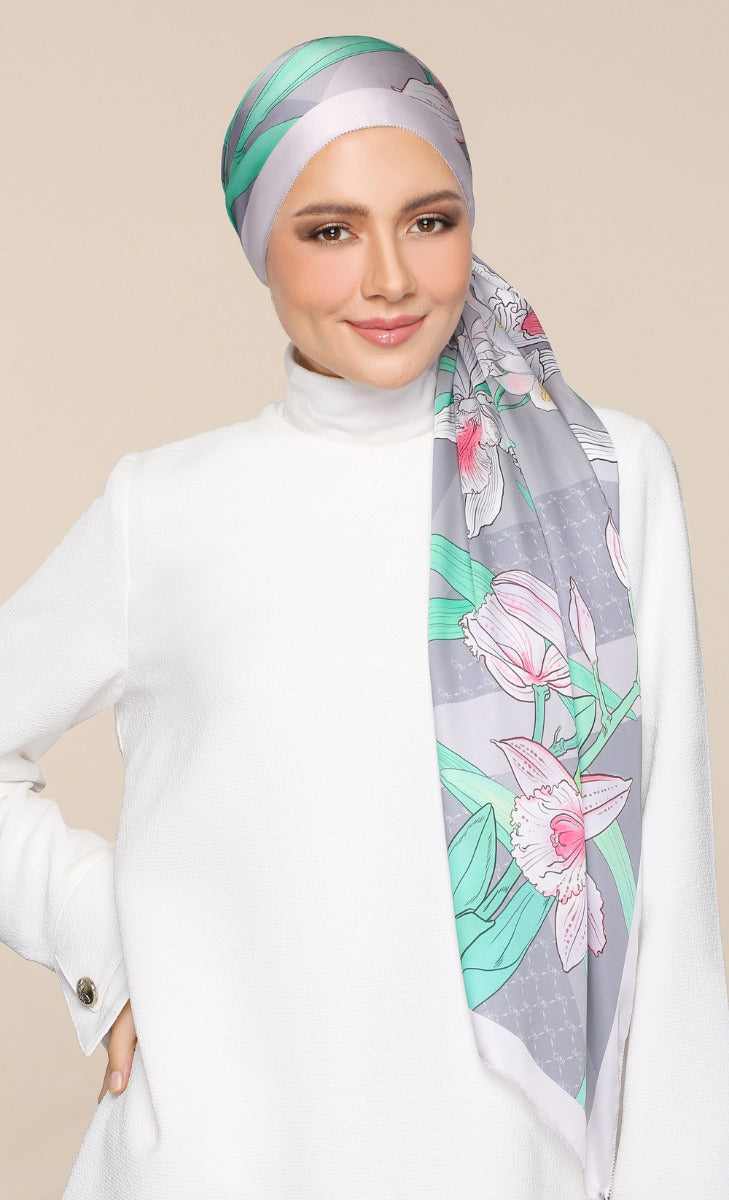 The Blooming dUCk - Orchid Shawl - Grey
