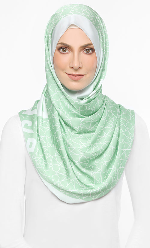 The Alhambra Instant Shawl in Mint